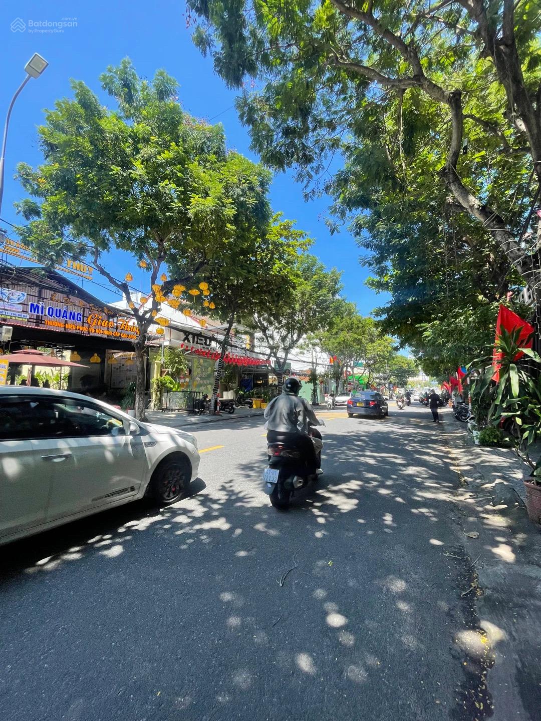 Bán toà căn hộ Đỗ Bá, Ngũ Hành Sơn. 140m2 ngang 6m xây 5 tầng. Doanh thu 700tr/năm