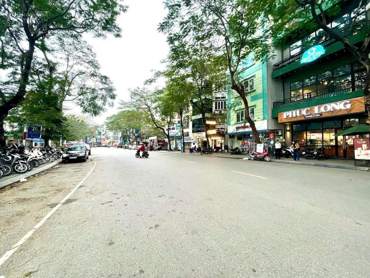 Chủ thiện chí hạ sốc 18 tỷ mặt phố Định Công Thượng, vị trí siêu đẹp đón đầu đường Vành Đai 2.5