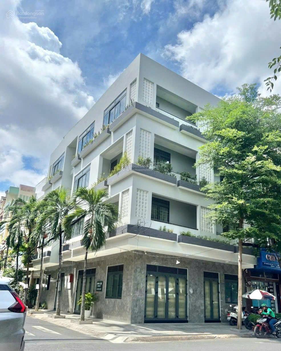 Cần cho thuê góc 2 MT 281A Huỳnh Văn Bánh, P. 11 Q. Phú Nhuận