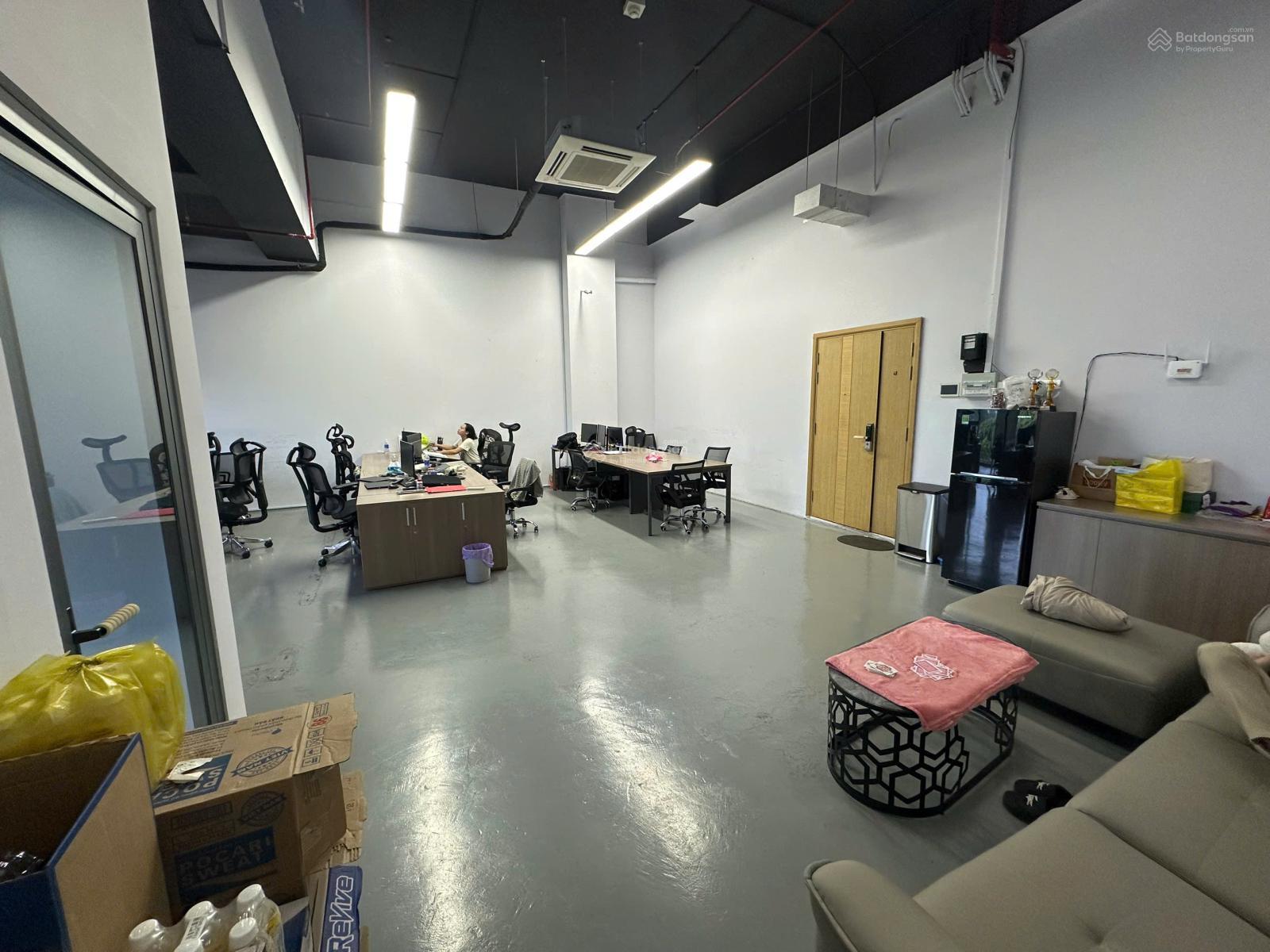 Cho thuê văn phòng full nội thất tại KDT Sala 100m² Giá 35 triệu/tháng