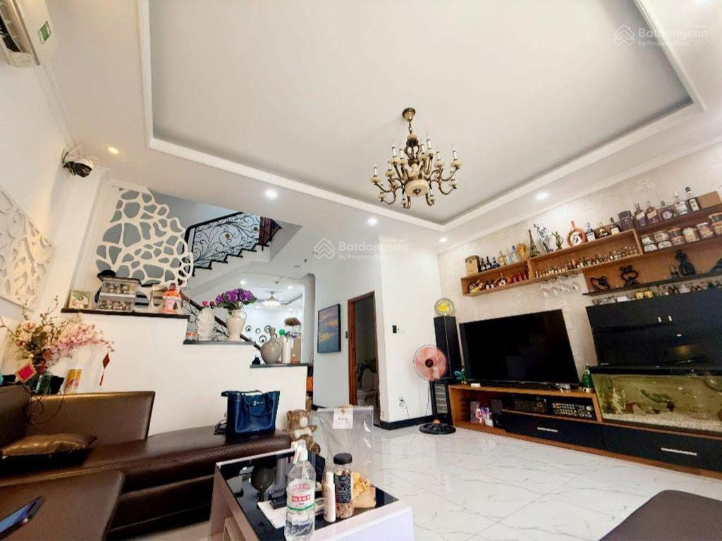 Đường ô tô 2 chiều, bán nhà 3 tầng Hậu Giang, Quận 6, 80m2 (ngang 6m), giá 19.9 tỷ TL chính chủ