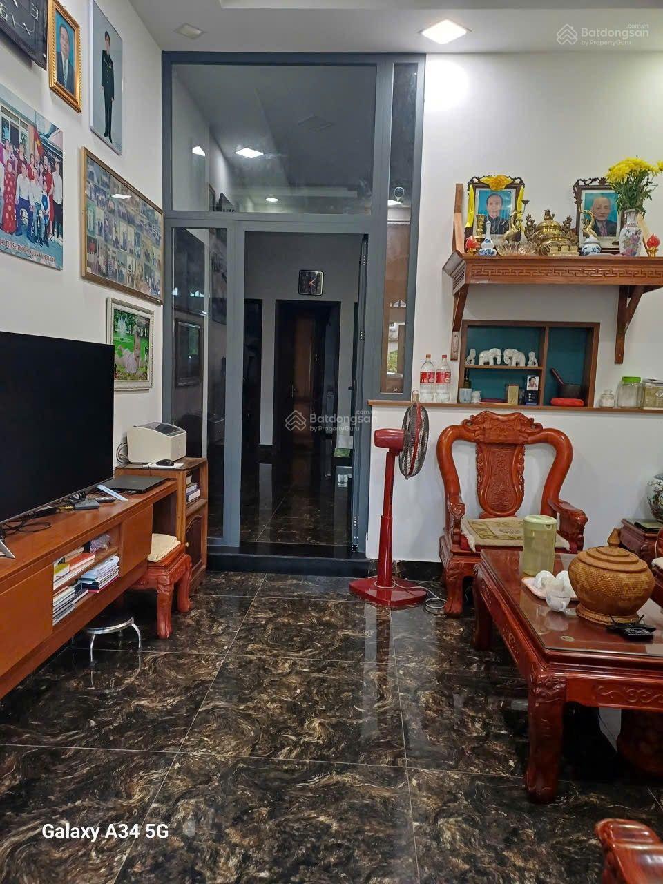 Bán gấp nhà riêng tại Hồng Phước 2, 4 tỷ 050, 100m2, 3PN, 3WC