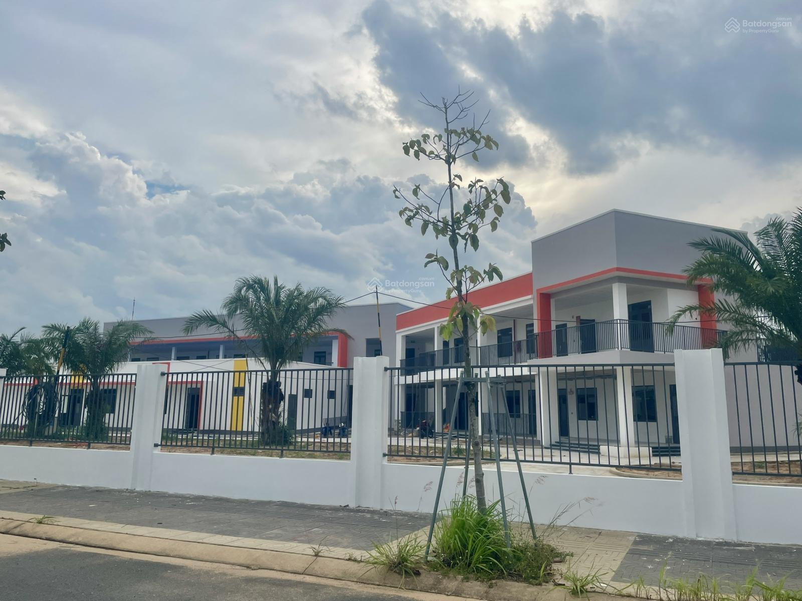 Century City Vị trí vàng lô đất đối diện công viên, lô đất cực hiếm Mua là lời! LH: 0989 379 ***