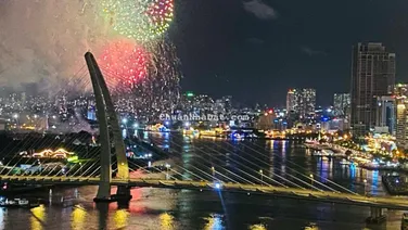 Bán Căn Góc 03PN Vinhomes Golden River, View Trực Diện Sông và Bitexco, Giá: 30tỷ. LH.0932 685 ***