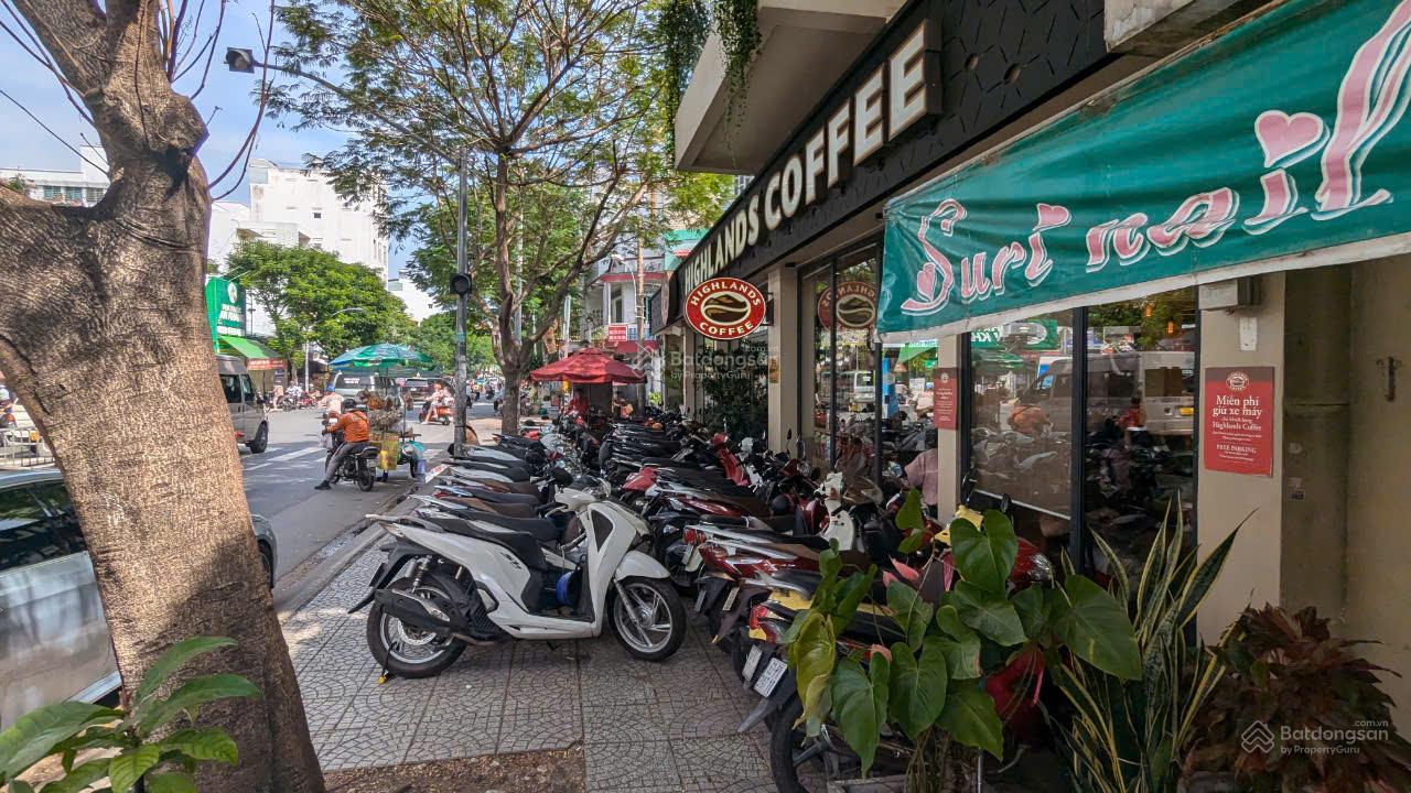 Chính Chủ Cần bán nhà số 117 Nguyễn thái Bình Q1 DT 4x18 giá 47.9 tỷ LH 0903 870 ***. Em huy.