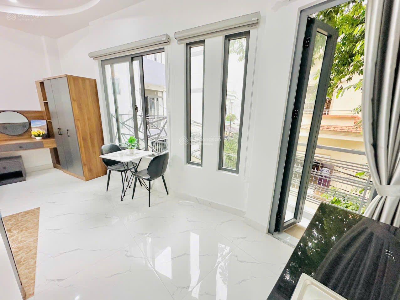 Bán CHDV 9 phòng, thang máy. Ngang khủng 6m, 5 tầng bề thế. Thu nhập 50tr/tháng. Gần chợ Cây Quéo