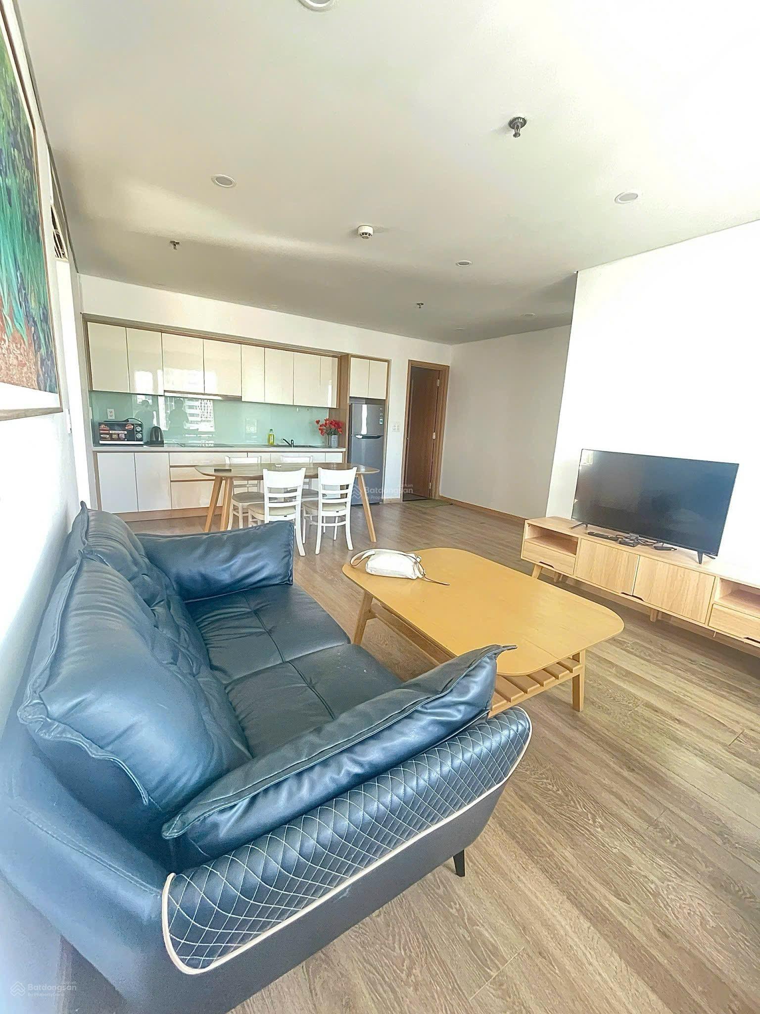 Chính chủ Cho thuê căn hộ Fhome giá rẻ (căn góc 72m2) 2PN. Full nội thất, chỉ xách vali vào ở