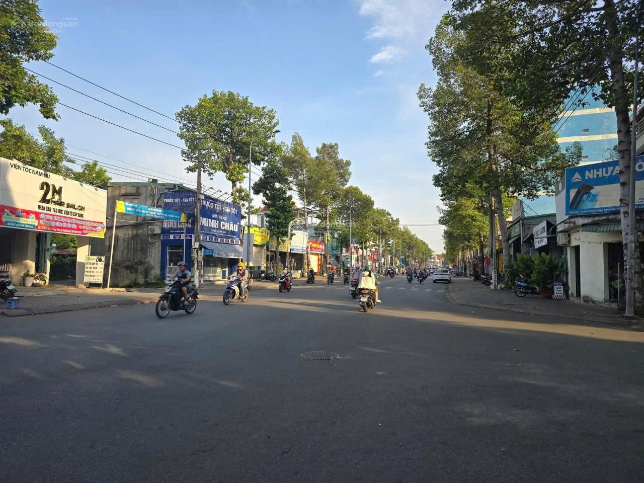 Bán 2 lô đất liền kề mặt tiền Lê Hồng Phong