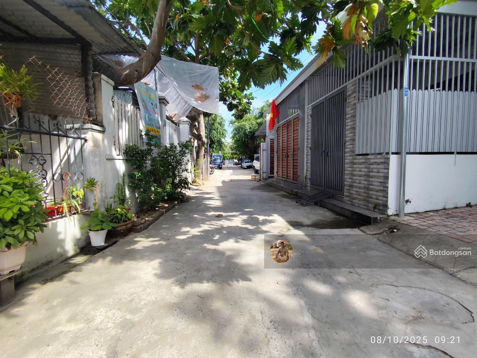 Chính chủ nhờ bán đất tặng nhà - hẻm Phú Xương. Cách 2/4 200m. 83.7m2, ngang 5.4m. Giá 4.25 tỷ