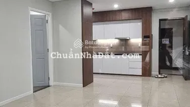 Bán chung cư Vĩnh Hội Q4 - ngay chân cầu Kênh Tẻ - 2PN 2WC 70m2 giá 5.5 tỷ - cam kết thật 100%