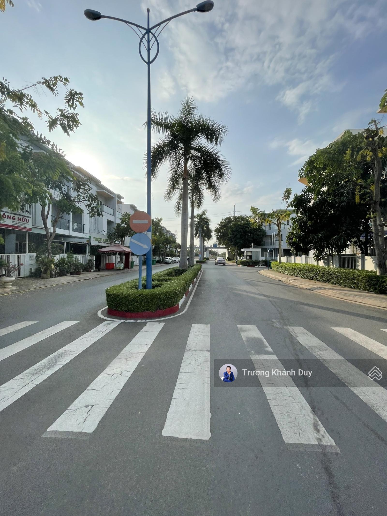 Nhà Trục Chính Đường 20m - Tiện kinh Doanh - Bv An Ninh 24/7 - Sẵn HĐ Thuê - DT 5x16m XD 3 Tầng