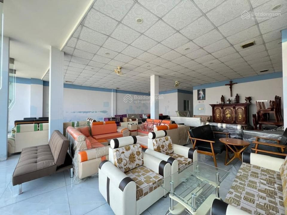 Cho thuê nhà phố đại lộ bình dương trung tâm thủ dầu một Cho thuê nhà phố đại lộ bình dương trung tâm thủ dầu một