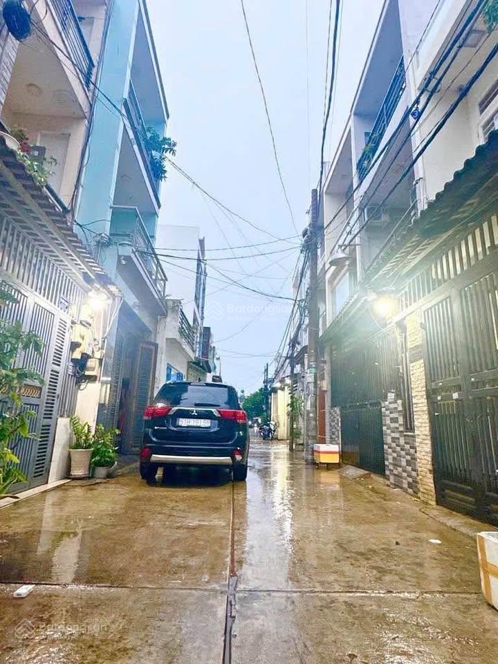 Nhà 1 trệt 2 lầu ngay Lê Văn Quới, BHHA, Bình Tân (4x16) đường oto, 4PN 3WC. Nhà 1 trệt 2 lầu ngay Lê Văn Quới, BHHA, Bình Tân (4x16) đường oto, 4PN 3WC.