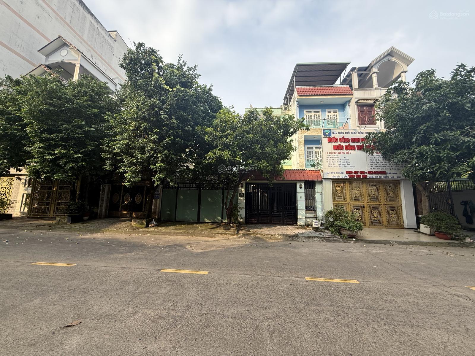 Bán đất tặng nhà 1 trệt 2 lầu| DT: 5m x 25m, 125m2| sổ chủ lâu đời không thế chấp| cần bán gấp