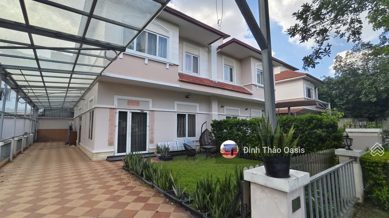 Chủ về Đài Loan cần bán căn nhà tâm huyết đẹp gần công viên The Oasis 1, Thuận An Chủ về Đài Loan cần bán căn nhà tâm huyết đẹp gần công viên The Oasis 1, Thuận An