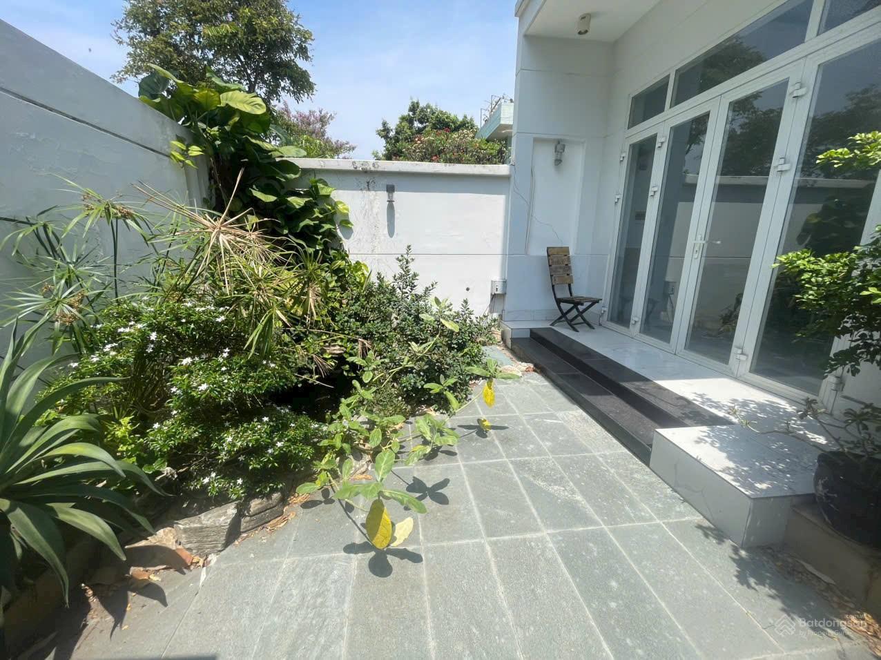 Bán BT 200m2 ở Quốc Lộ 13, Hiệp Bình Phước, Thủ Đức, 15,8 tỷ