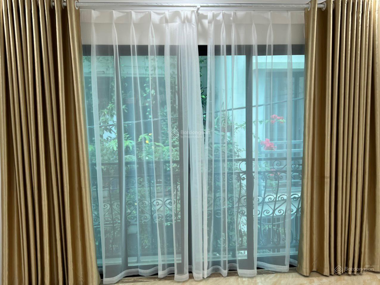 Bán căn hộ TT Thịnh Hào 1, Đống Đa, DT 61/80 m2, 3PN, 2 phụ, căn góc 3 mặt, ở luôn, giá 5,5 tỷ