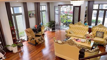 Chính chủ bán biệt thự song lập, diện tích 222m2, Khu đô thị Việt Hưng, giá chỉ 51 tỷ.