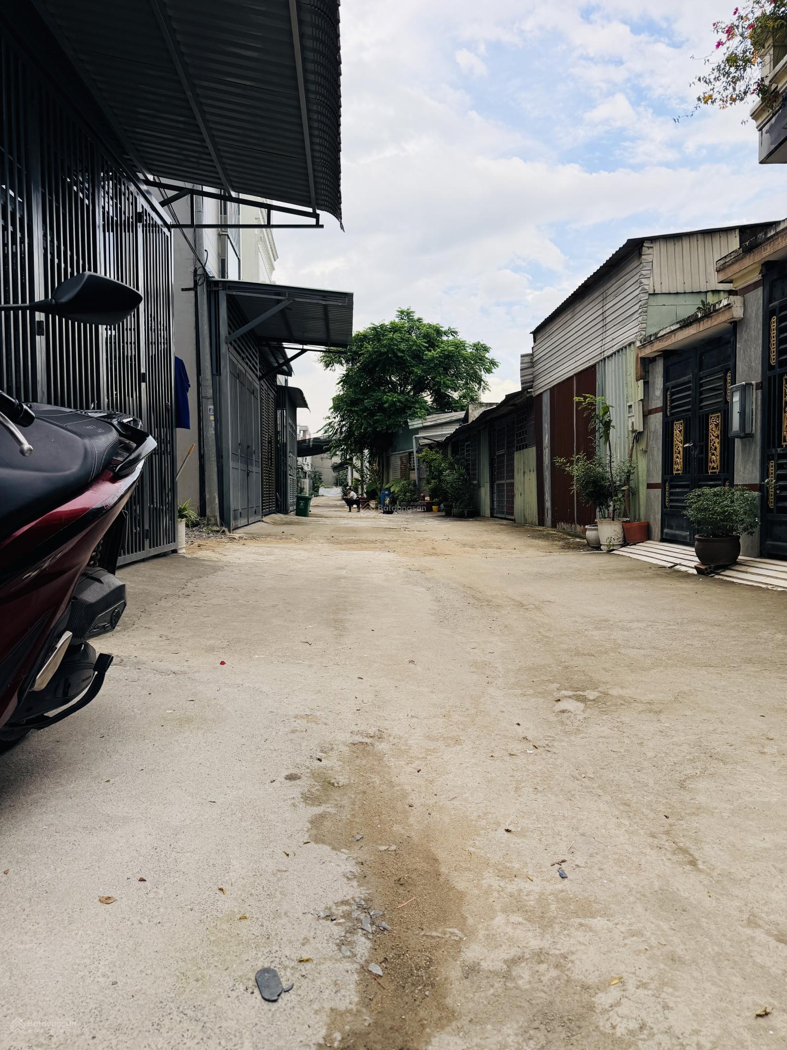 Chủ gửi bán căn nhà 1 trệt 1 lầu phường Biên Hoà (Hoá An cũ). DT: 4x21,3m = 88m2. Giá: 3tỷ8