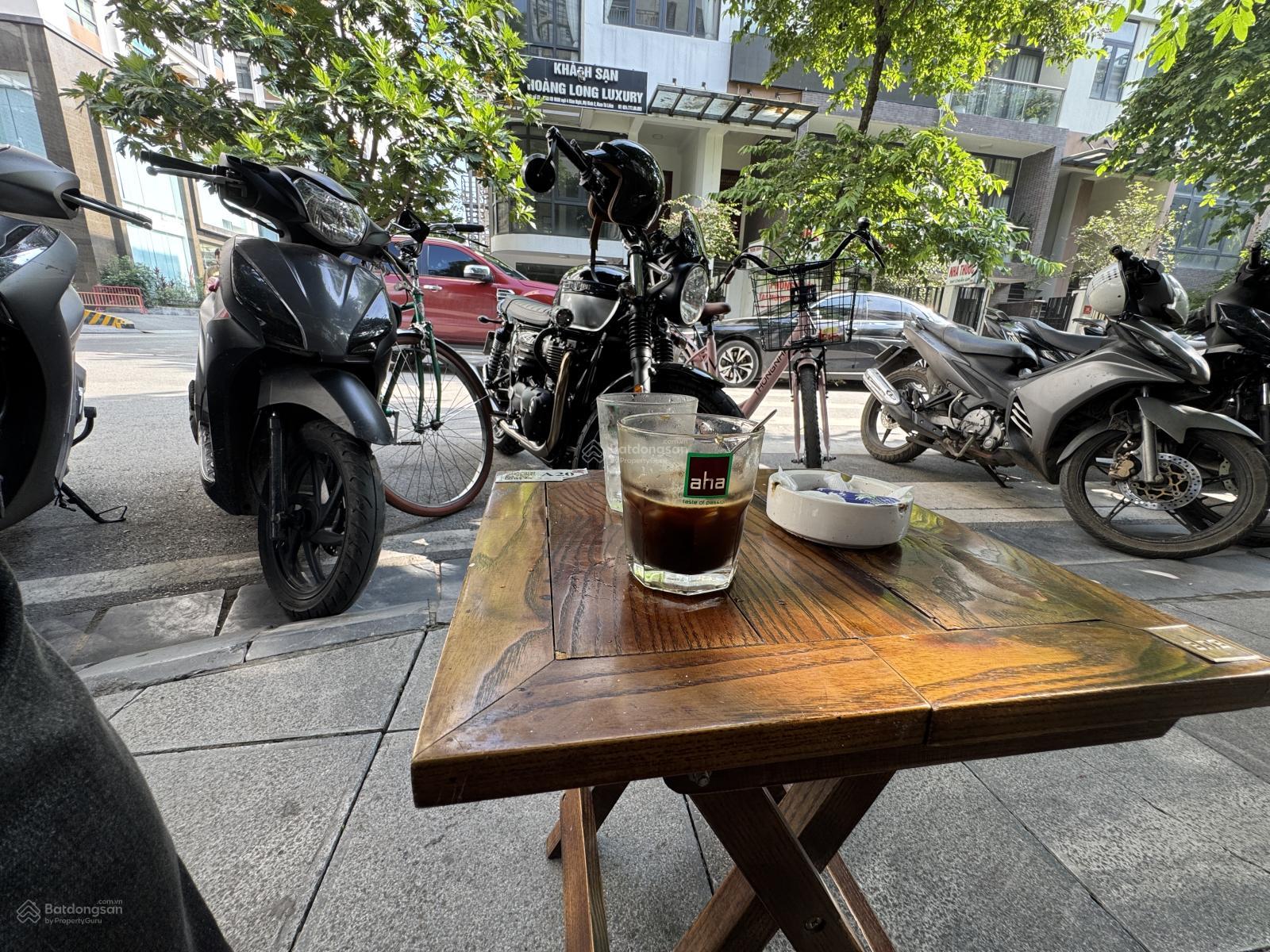 Nhà mặt phố Cổ Nhuế 110m2 mặt tiền rộng kinh doanh tấp nập, giá chỉ hơn 30 tỷ.