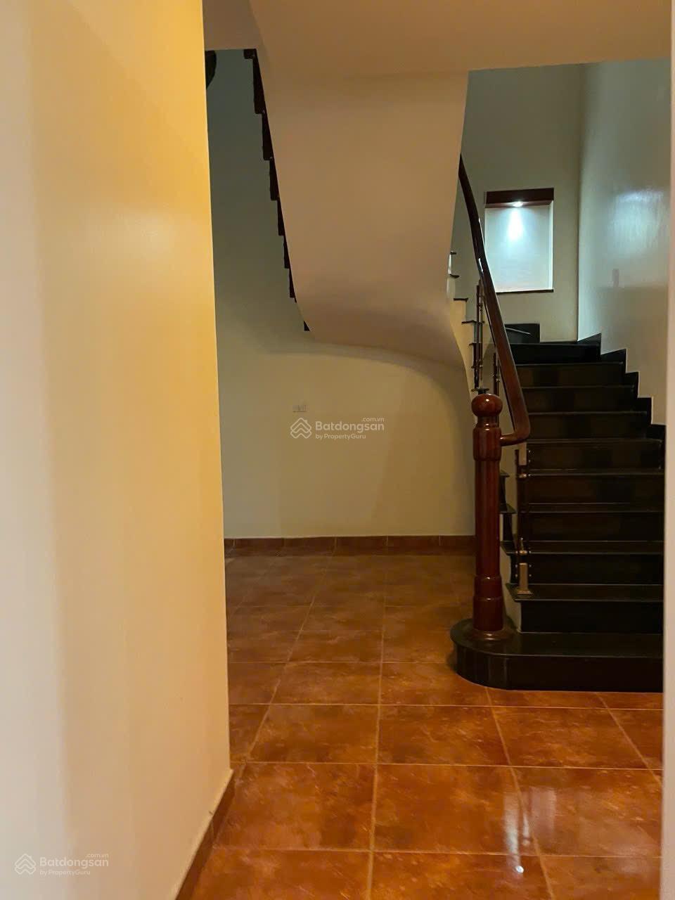 Cc Mời thuê Bt Vip Trần Đại Nghĩa- Hai Bà Trưng 220m2x3,5T oto 39,9 tr/1th.