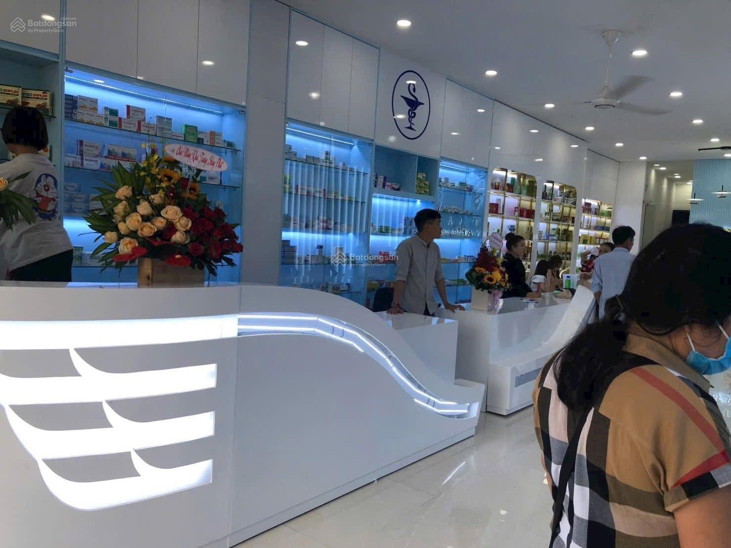 Mặt bằng 1 trệt 2 lầu CMT8, Chánh Nghĩa, Thủ Dầu Một