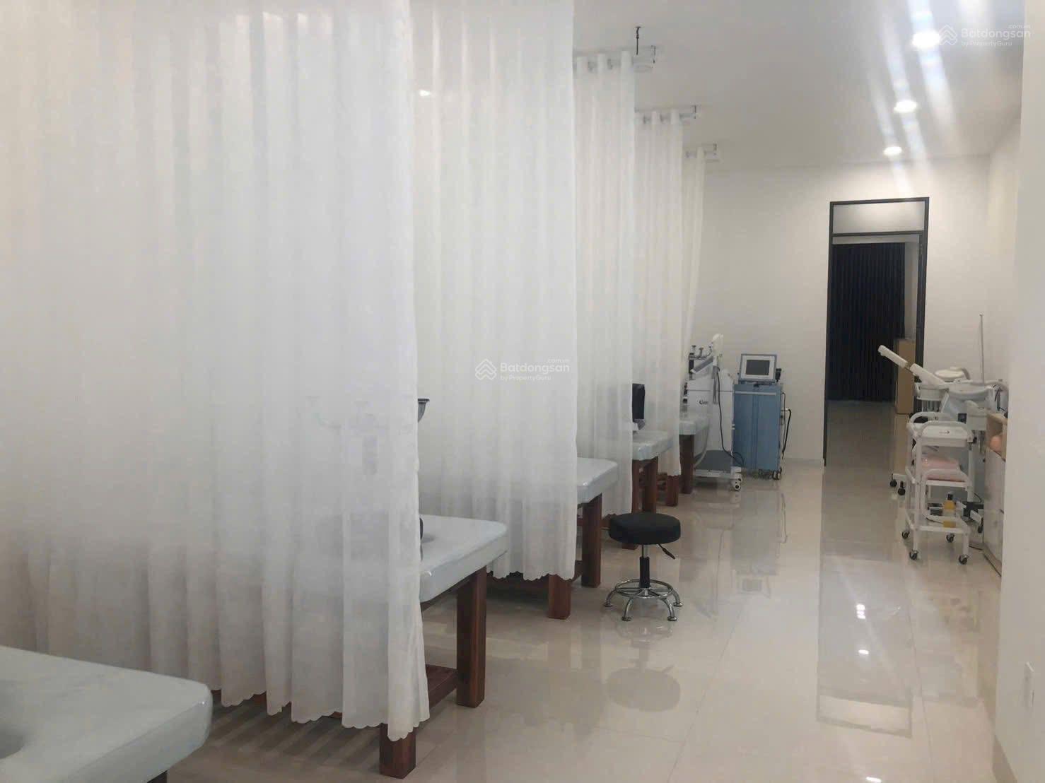 Mặt bằng 1 trệt 2 lầu CMT8, Chánh Nghĩa, Thủ Dầu Một