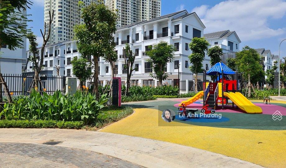 Chính chủ cần bán căn liền kề Gamuda. Nhà thô, vị trí đẹp. LH: 0941 670 ***