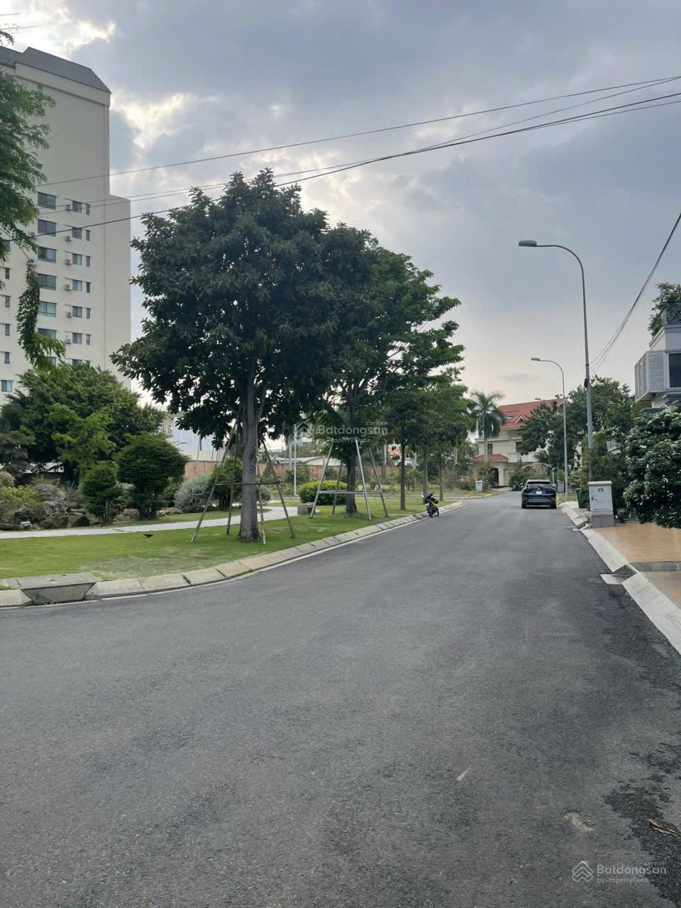 Chính chủ cần bán siêu dinh thự sát Riviera Giang Văn Minh, An Phú, Q2, DTCN 720 m2 giá 200 tỷ TL