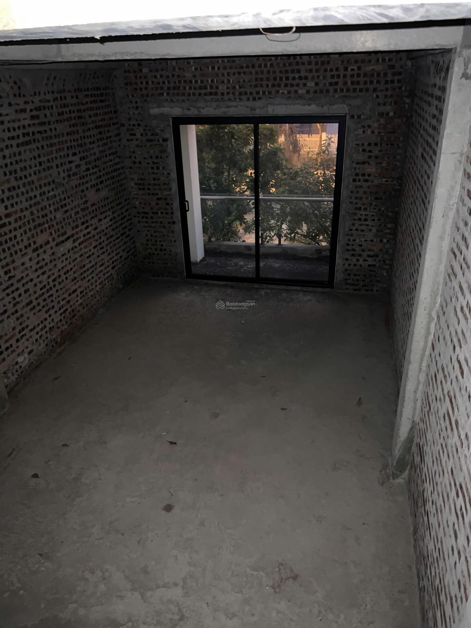 Chính chủ gửi bán nhanh LK 60m2 xây sẵn 4 Tầng Trong Khu đô thị mới hai bên đường Lê Trọng Tấn