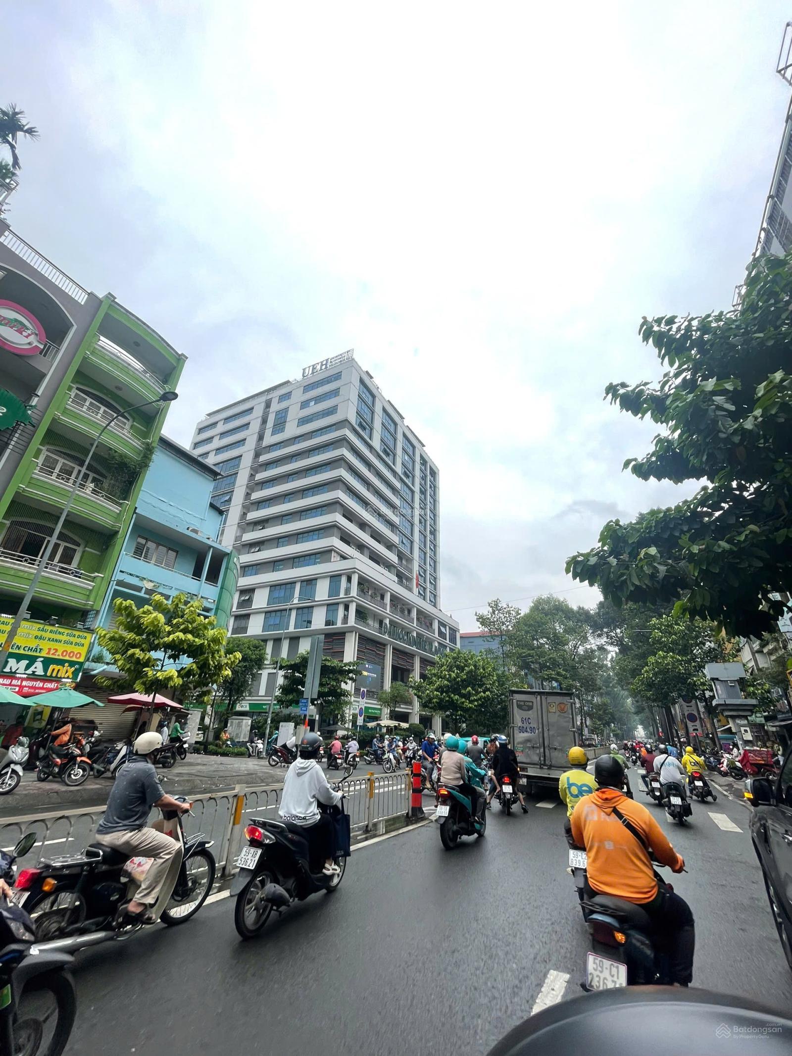 Mặt tiền đường Nguyễn Tri Phương 4.3x16m, nhà 4 lầu vị trí đẹp ngay đại học Kinh Tế, giá 24.8 tỷ TL Mặt tiền đường Nguyễn Tri Phương 4.3x16m, nhà 4 lầu vị trí đẹp ngay đại học Kinh Tế, giá 24.8 tỷ TL