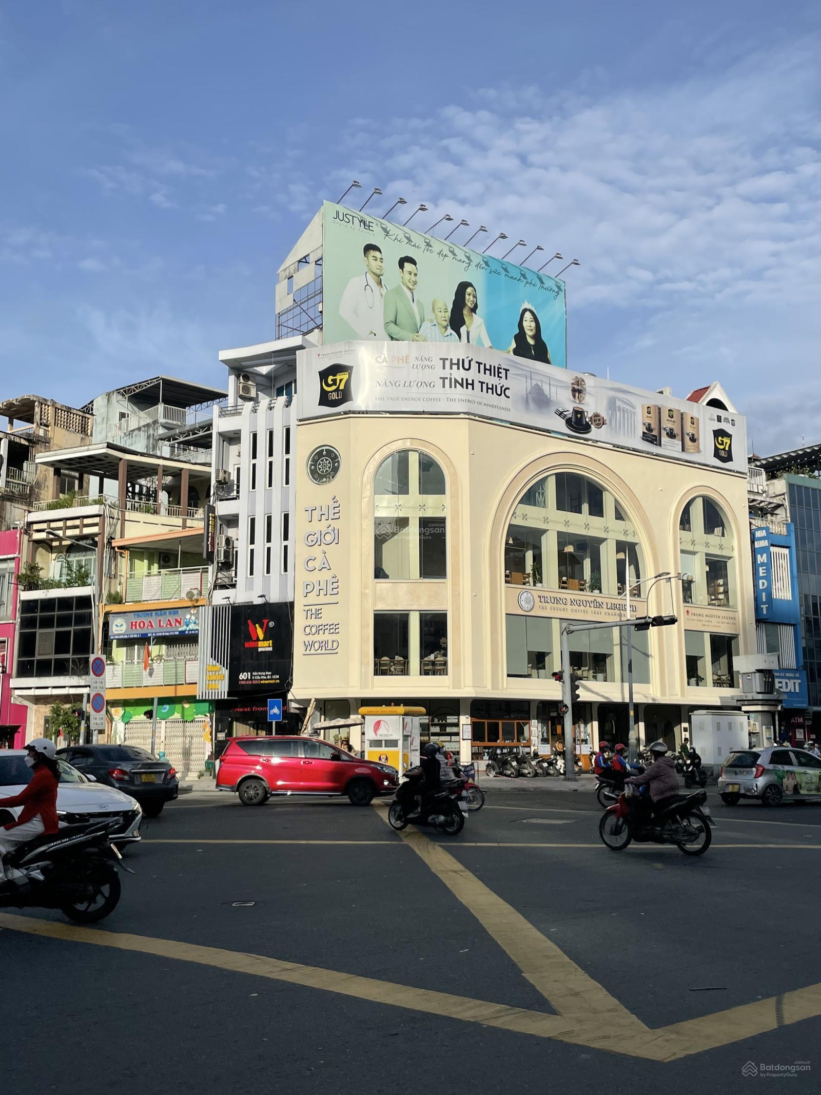 BÁN TOÀ NHÀ SIÊU ĐẸP MT NGUYỄN VĂN ĐẬU - BT DT 6 x 17M NH 7M 6 TẦNG 9PN HĐ 50tr GIÁ 22,5 tỷ