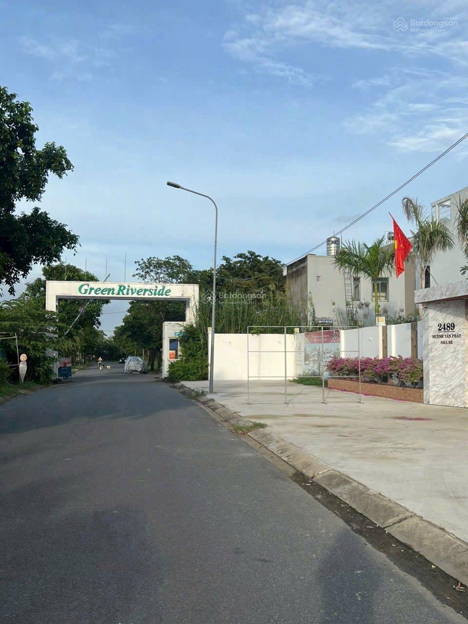 Giảm 400 triệu bán gấp nhà mới xây KDC Anh Tuấn Green Riverside. Có thang máy + full nội thất