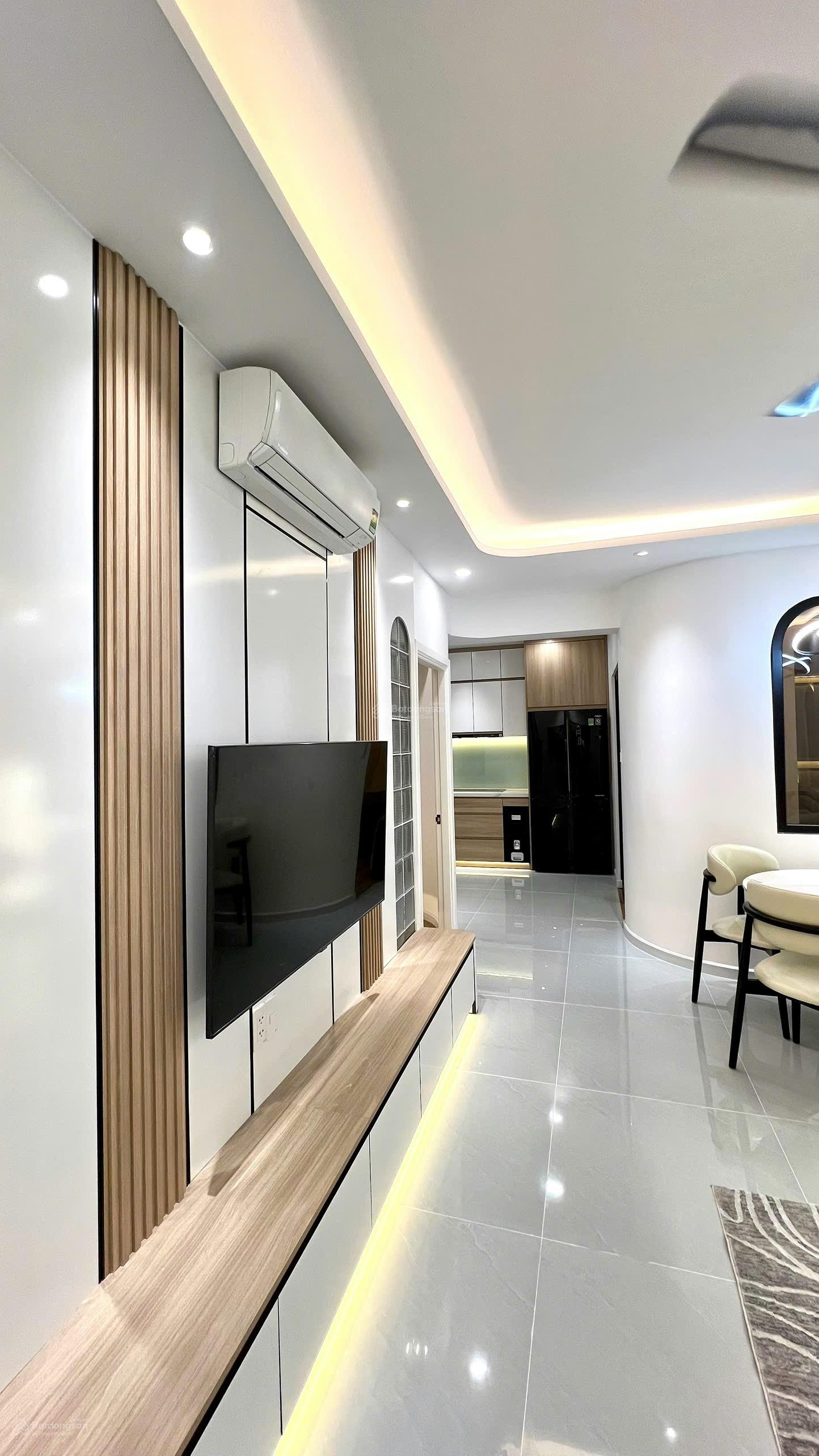 Bán CC Hưng Vượng 3, siêu phẩm 89m2 3PN 2WC mới 100% full NT, giá 5,5tỉ, 0937 961 *** Thảo