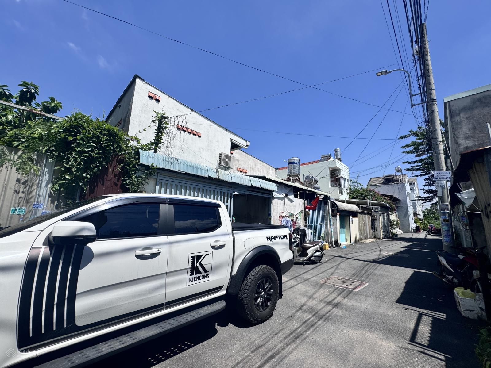 BÁN LÔ ĐẤT DIỆN TÍCH ĐẸP 6*17M - ĐƯỜNG XE HƠI TRÁNH - NGAY CHỢ THỦ ĐỨC - GẦN METRO GIÁ 7.4 TỶ