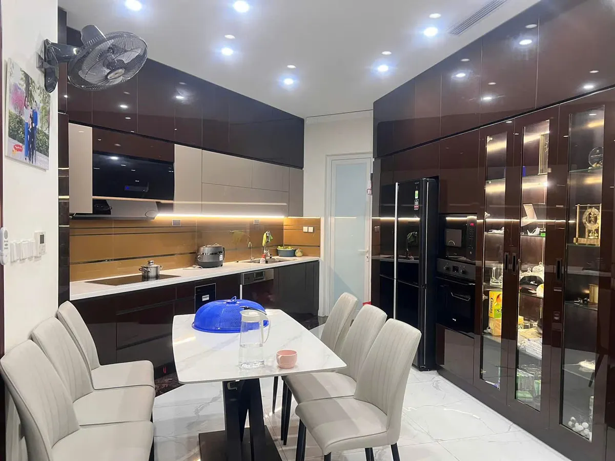 Nhà riêng khu Minh Khai,Hoàng Mai sát Timecity,DT120m x 5T thang máy, full nội thất,ô tô vào nhà