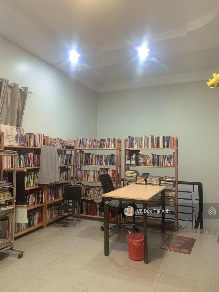 Nhà 3 tầng 135m2 cạnh Đào Trí, ngang hiếm 7m cách mặt tiền 30m - xe hơi đến nhà - chỉ 13 tỷ Nhà 3 tầng 135m2 cạnh Đào Trí, ngang hiếm 7m cách mặt tiền 30m - xe hơi đến nhà - chỉ 13 tỷ