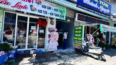 Bán nhà mặt phố D2, 13,5 tỷ, 300m2, 18PN, 18WC, Thuận Giao, Bình Dương