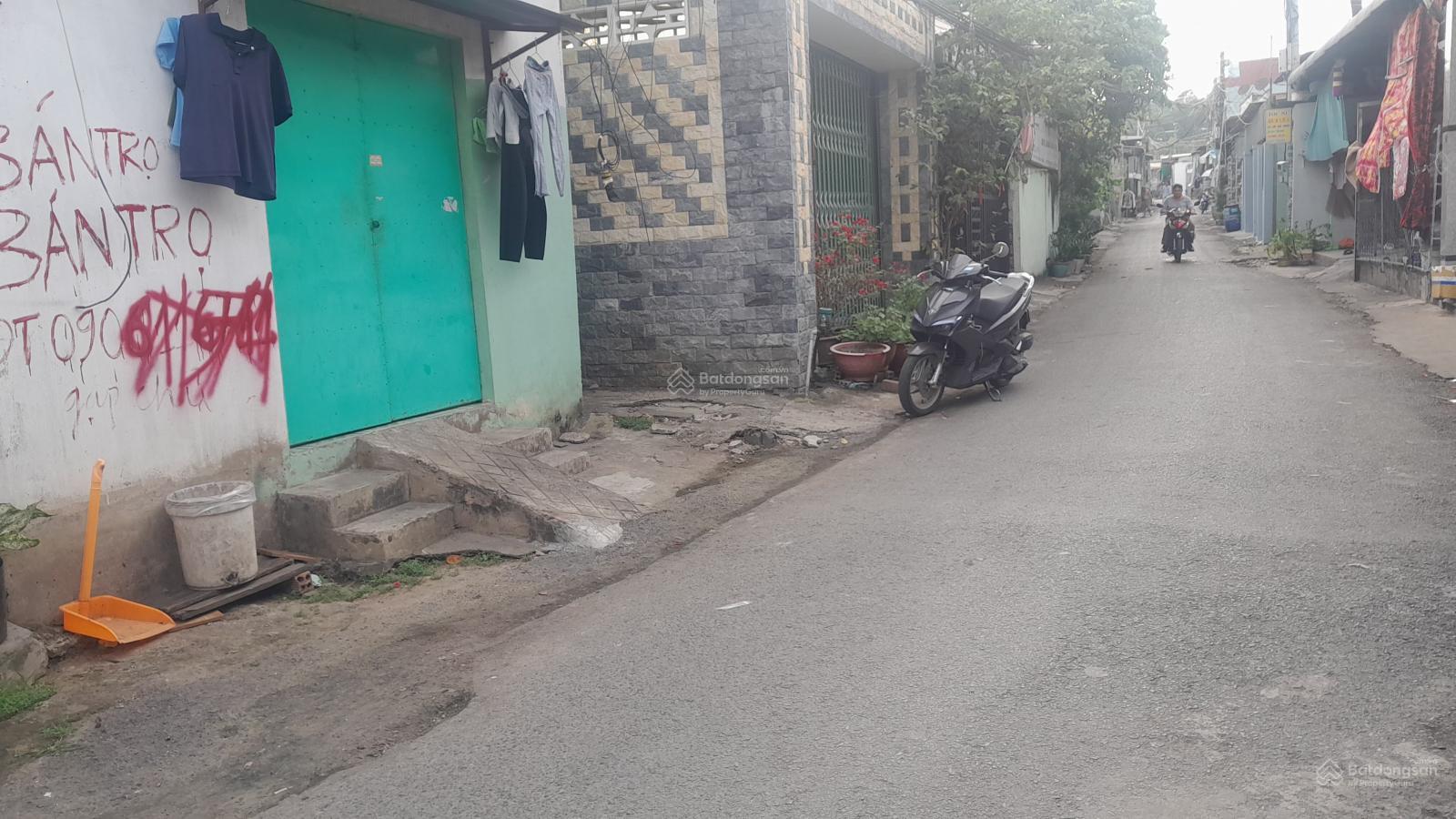 Bán đất tặng dãy trọ có 8 phòng và 1 kiot đang cho thuê Bán đất tặng dãy trọ có 8 phòng và 1 kiot đang cho thuê