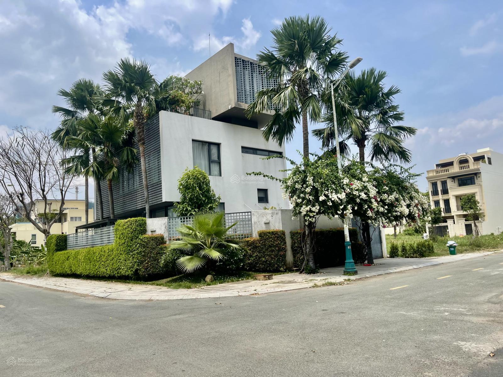 Cần bán gấp nền 8x20m giá 140tr/m2 và lô góc 177m2 giá 165/m2 tốt nhất dự án Thủ Thiêm Villa, Q2