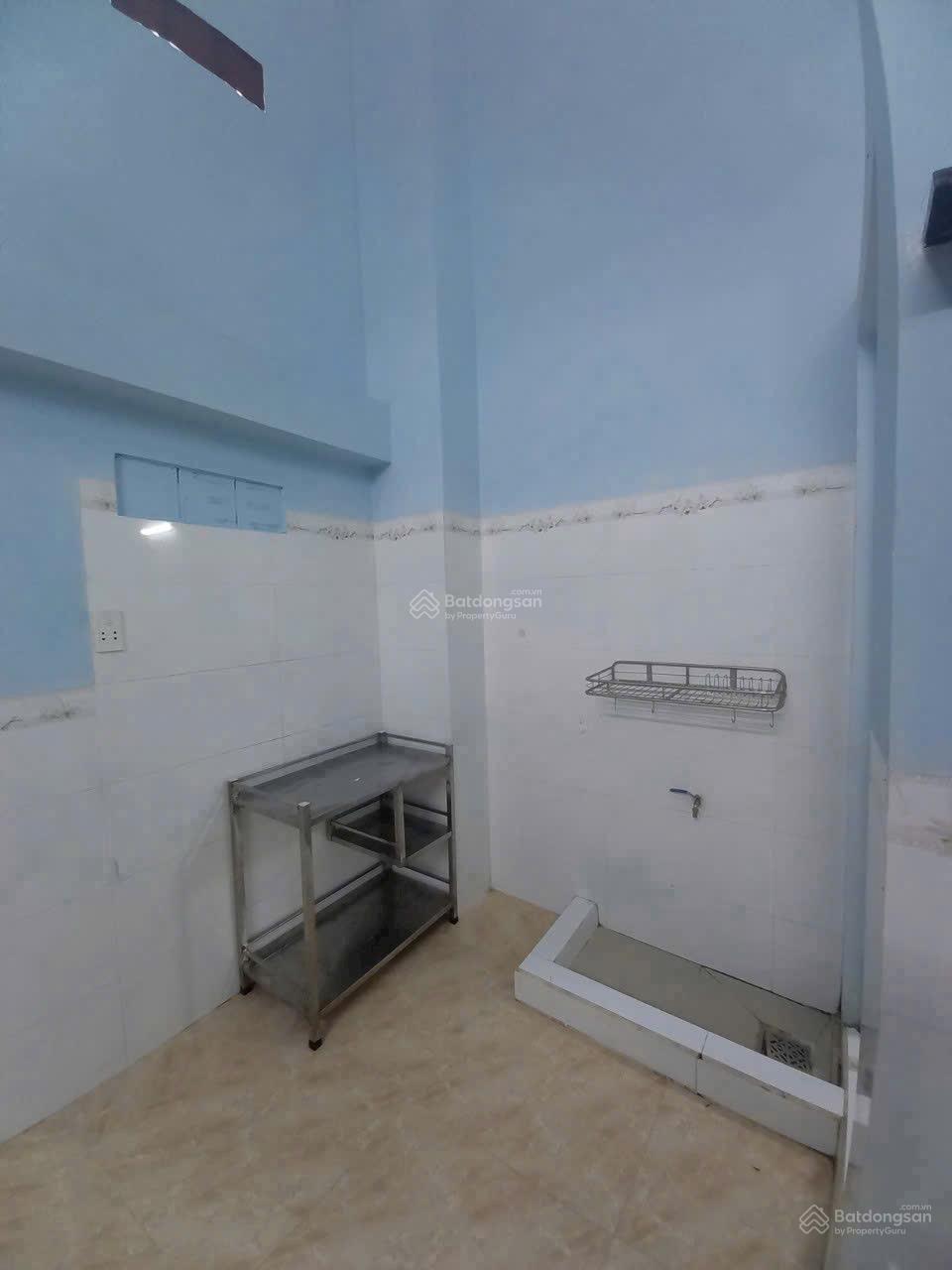 Bán căn hộ dịch vụ 3 tầng 12phòng HXH 144.5m2 dòng tiền 33tr/1th chỉ 8 tỷ TL Tam Bình, P. Tam Phú