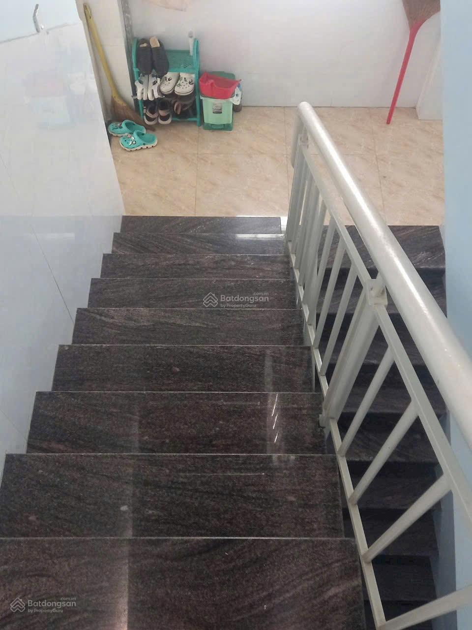 Bán căn hộ dịch vụ 3 tầng 12phòng HXH 144.5m2 dòng tiền 33tr/1th chỉ 8 tỷ TL Tam Bình, P. Tam Phú