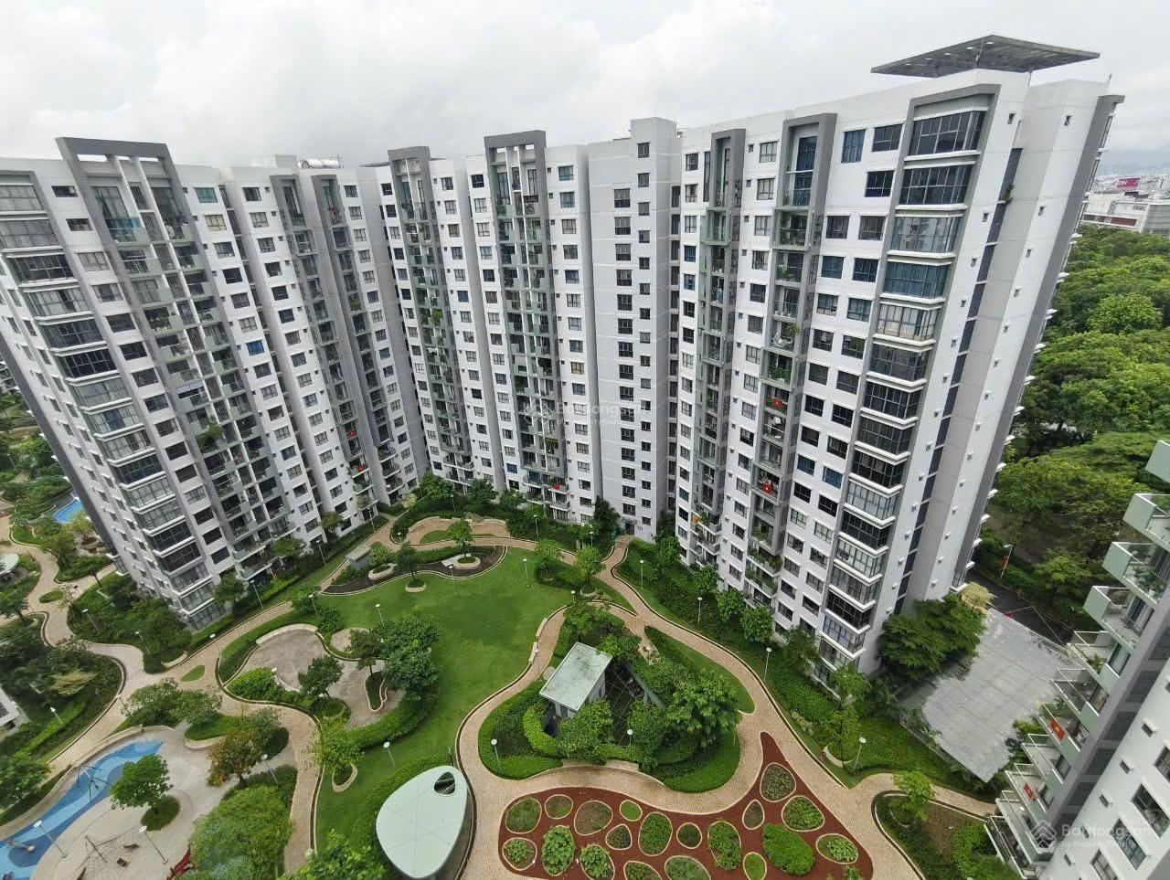 Chính chủ ký gửi bán căn hộ Emerald giá cực tốt full nội thất. DT 112m2 3PN3WC