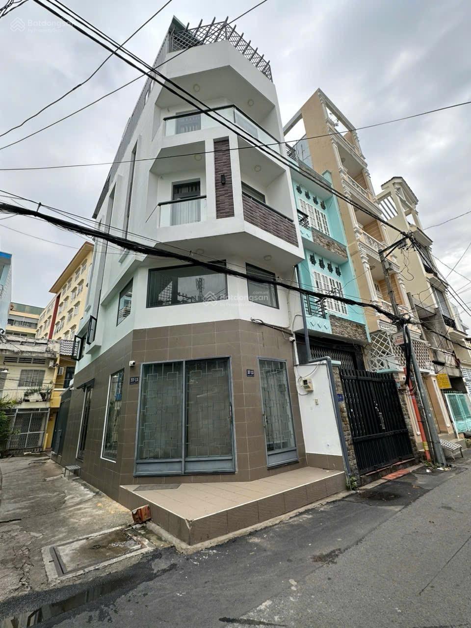 Căn góc hai mặt tiền Trịnh Đình Trọng, Q11. DT 4x14m, 4 lầu, giá 9.2 tỷ Tl