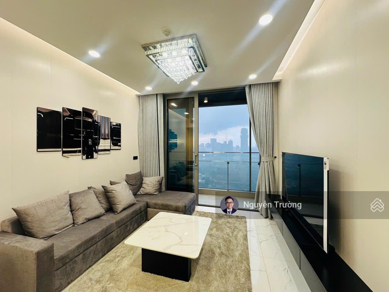 Đây là căn hộ sở hữu view đỉnh nhất Sài Gòn. Mua ngay vì chỉ duy nhất 1 căn chào bán Đây là căn hộ sở hữu view đỉnh nhất Sài Gòn. Mua ngay vì chỉ duy nhất 1 căn chào bán