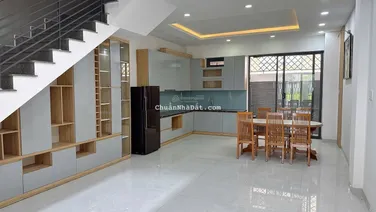 Bán nhà 3 tầng hướng Đông, đường 16m gói 2 KĐT Mỹ Gia Nha Trang giá 8,5 tỷ.