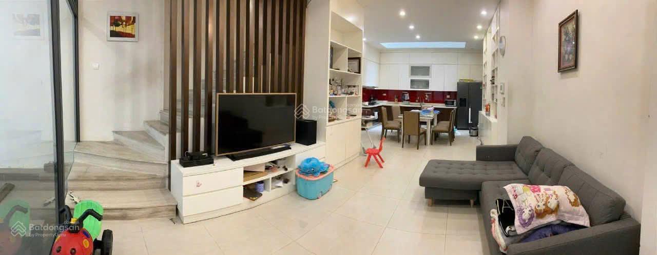 Cho thuê nhà liền kề KĐT Văn Phú - Hà Đông 75m2, 5 tầng, MT 5m, nhà mới, giá 28 triệu, 0968 102 ***