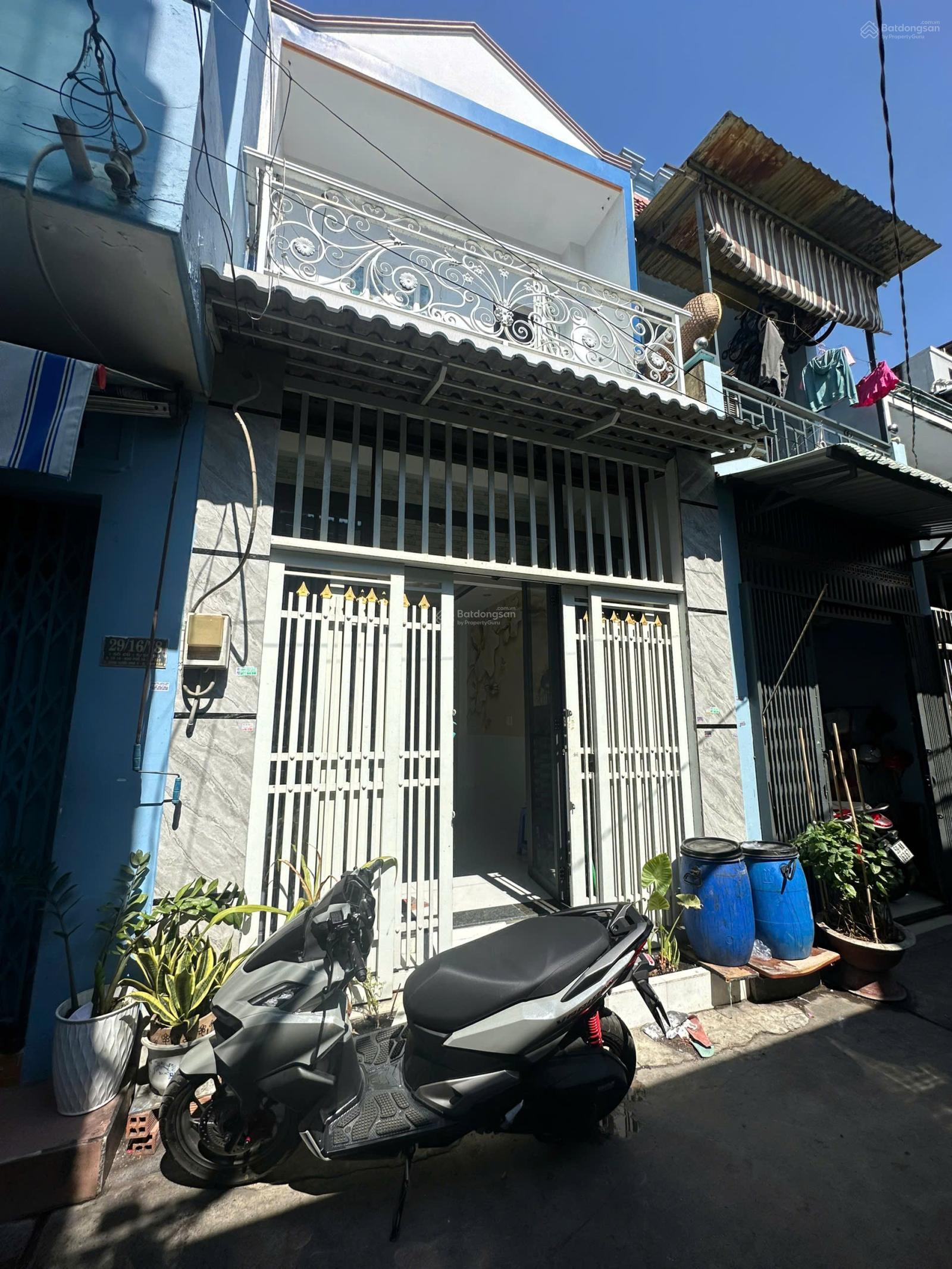 Bán nhà đẹp ở liền đường Số 8 - ngay Văn Cao, Tân Phú - DT 3,5m x 9m - 1 lầu - giá 3.3 tỷ TL