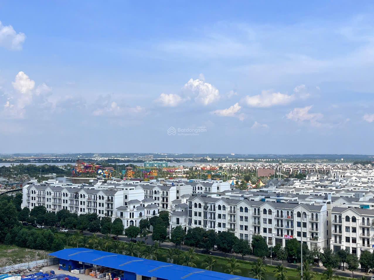 2PN - Full nội thất - View công viên 36ha - Giá chỉ 5 tỷ 190 - Rẻ nhất Lumiere Boulevard Quận 9