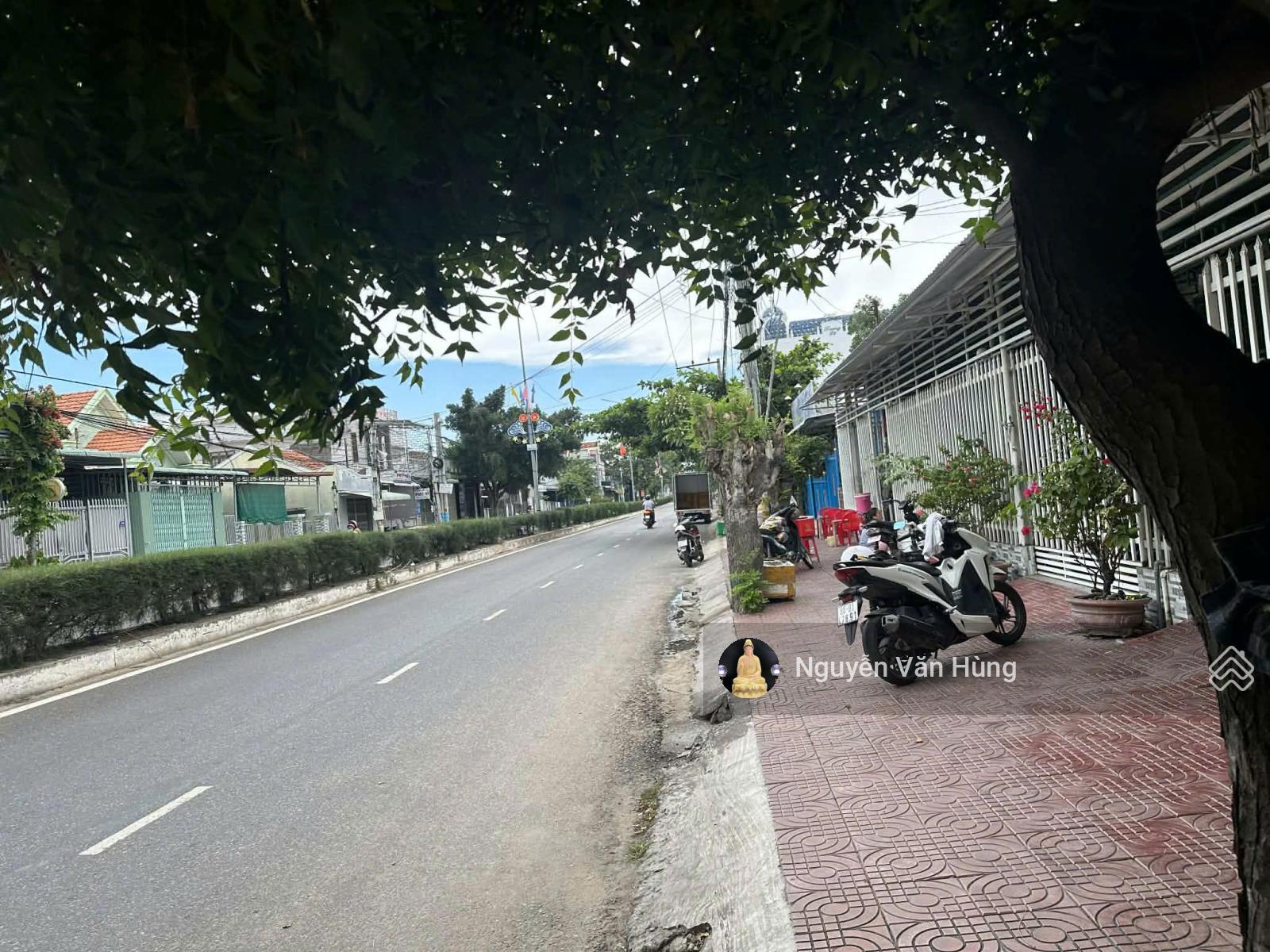 Chính chủ cần bán nhà mặt tiền Thống Nhất Thị trấn Phan Rí Cửa, Tuy Phong, Bình Thuận DT: 5.2mx25m